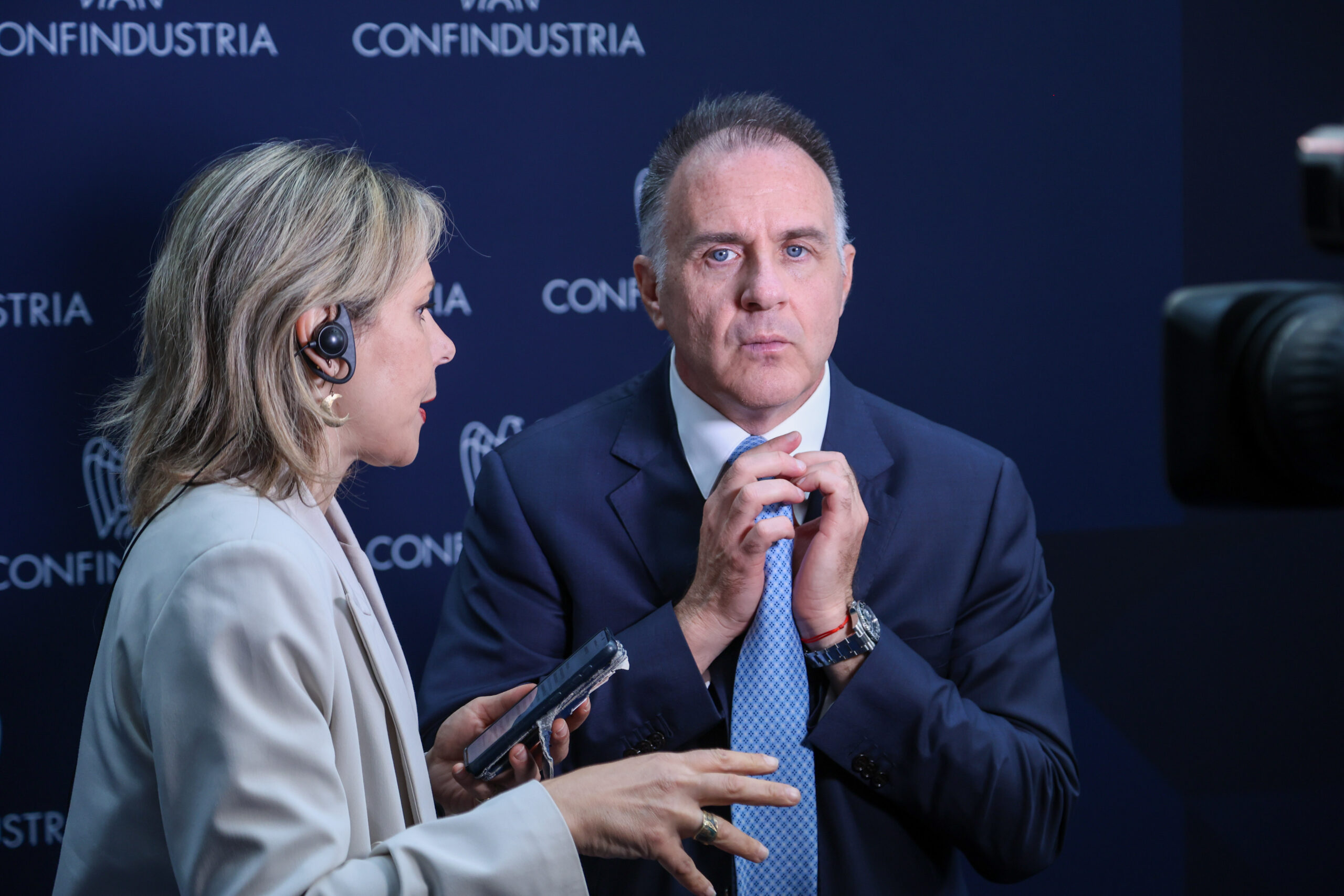 What unites and what divides Confindustria and the government
